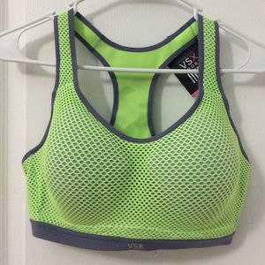 Incredible sports bra 38D Victoria’s Secret